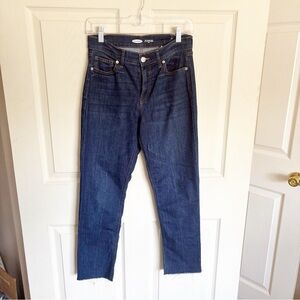 Old Navy The Power Jean Medium Wash Straight Leg Jeans Size 2